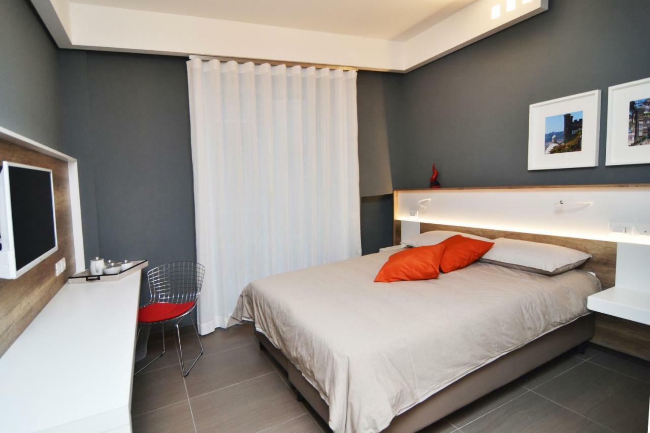 Bed In Centro Panzió Nápoly Kültér fotó